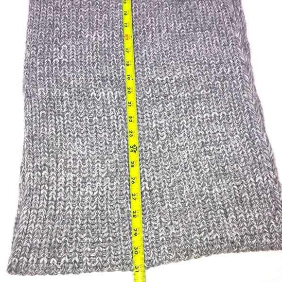 NWT J. Crew circle knit scarf OSFM - Picture 7 of 7